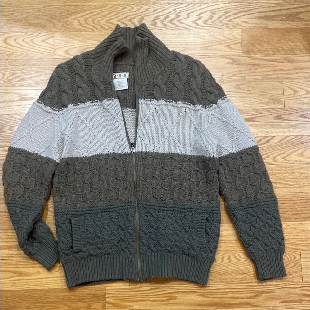 Men's Wool Medium Cable Knit Green Zip Up Sweater with Color-Blocking